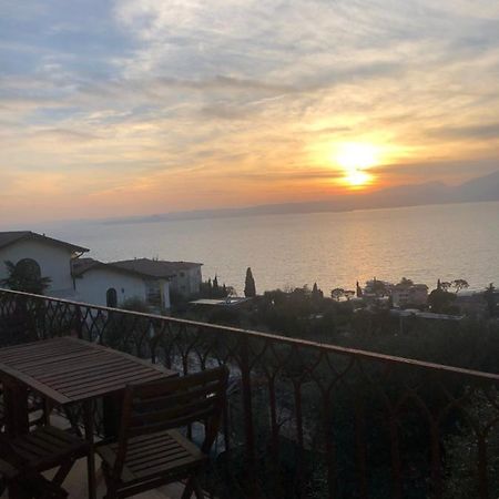 Casa Patrizia Daire Torri Del Benaco Dış mekan fotoğraf