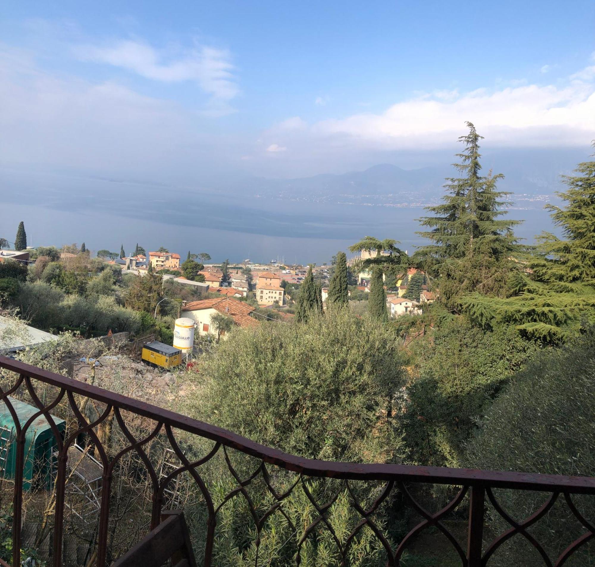 Casa Patrizia Daire Torri Del Benaco Dış mekan fotoğraf